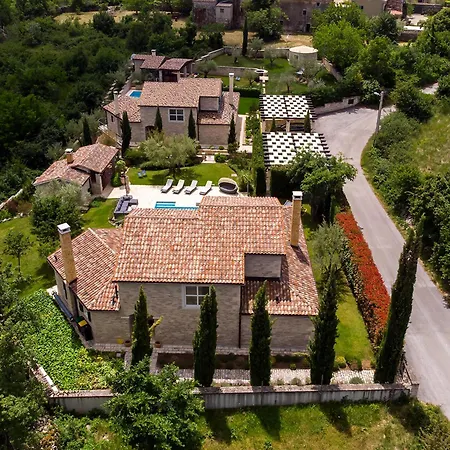 Villa Artien With Swimming Pool Baderna