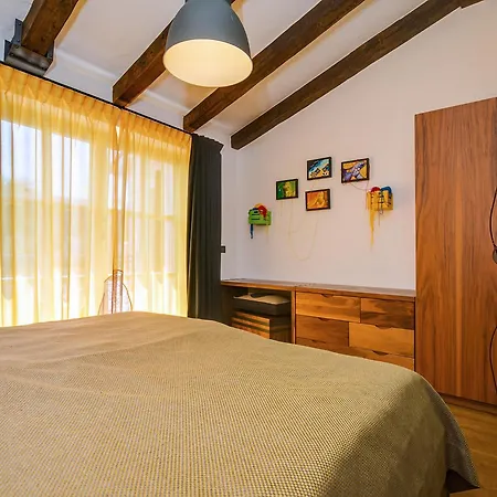Villa Artien With Swimming Pool *